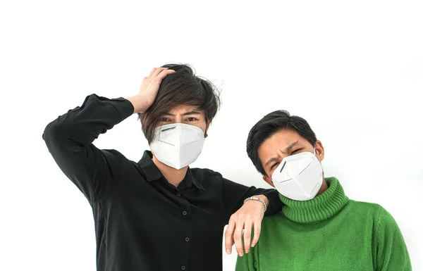 Двоє Азіатських Друзів Носять Маски Стрес Сердитий Дратівливий Ковід Забруднення — стокове фото