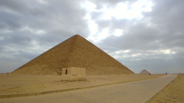 Ikonisk Röd Pyramid Egypten Giza Landmärke — Stockvideo