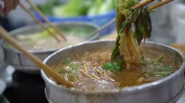 Çin Hong Kong satay sıcak çorba etkisi Malezya mutfağı