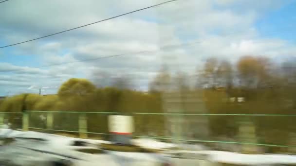 Pohled z okna rychle jedoucího vlaku — Stock video