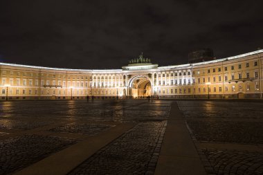 Hermitage, gece
