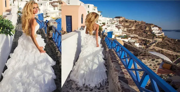 Gyönyörű menyasszony, szőke modell csodálatos esküvői ruha fut Santorini, Görögország. Menekülő menyasszony — Stock Fotó