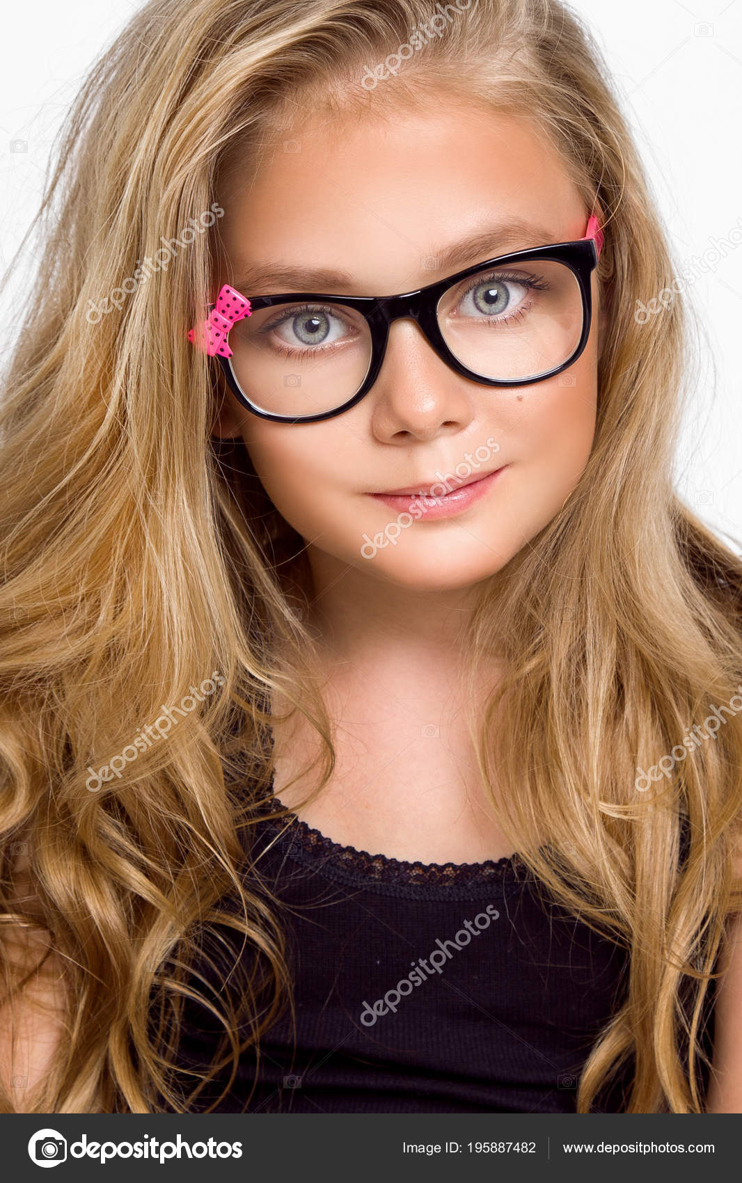 white girl with glasses