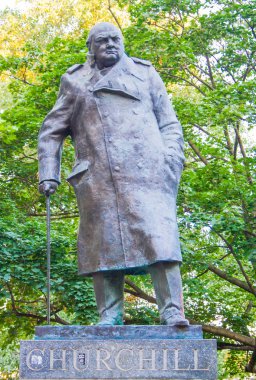 Prag sokaklarında gündüz yürümek, seyahat kavramı.