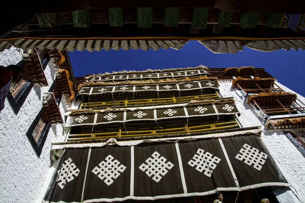 Άποψη Της Παραδοσιακής Αρχιτεκτονικής Του Θιβέτ Κίνα Ταξιδιωτική Έννοια — Φωτογραφία Αρχείου