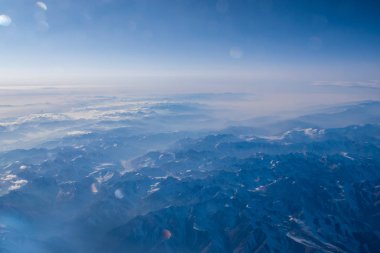 Kutsal toprakların uçağından hava manzarası, Chengdu, Tibet 