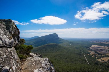 Grampians Ulusal Parkı 'ndan gündüz yolculuk, seyahat konsepti 
