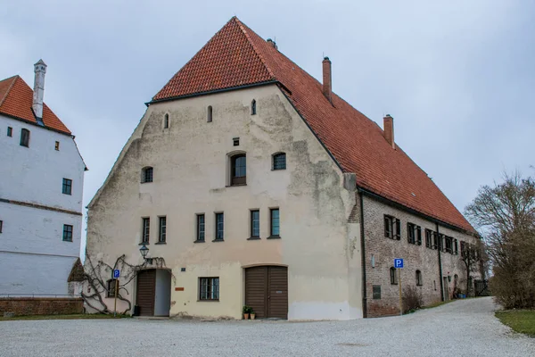 ドイツのランドシャット 2020年3月 Trausnitz城はバイエルン州のランドシャット旧市街に位置する中世の城です — ストック写真