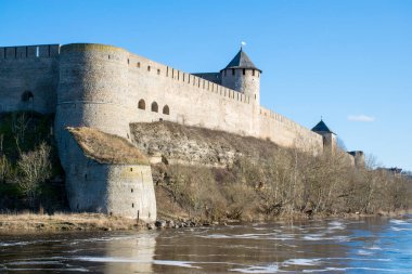 Hermann kalesinin Narva, Estonya 'daki manzarası