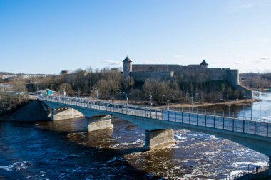 Hermann kalesinin Narva, Estonya 'daki manzarası