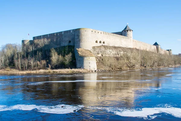 Вид Замок Германа Нарві Естонія — стокове фото
