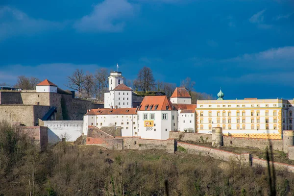 Pohled Hrad Starém Městě Dne Cestovní Koncept — Stock fotografie