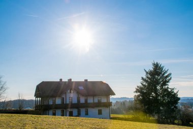 Gündüz kırsalın güzel manzarası