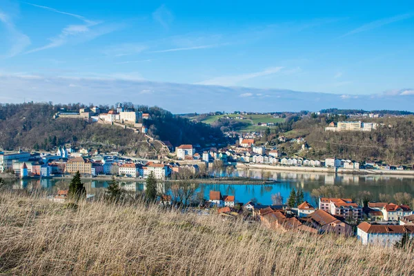 Vue Sur Rivière Dans Village Pendant Journée — Photo