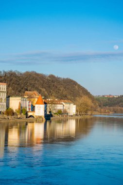 Eski kentteki şato manzarası, seyahat kavramı 