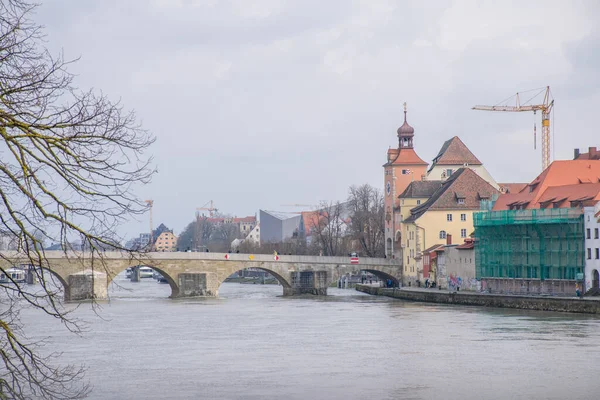 Blick Auf Das Regensburger Stadtbild Bei Bewölktem Tag Reisekonzept — Stockfoto