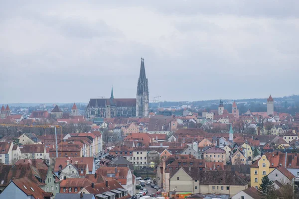 Bulutlu Bir Günde Regensburg Şehir Manzarası Seyahat Konsepti — Stok fotoğraf