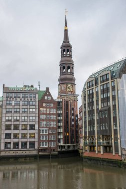 Alman kasabasının geleneksel gündüz mimarisi, seyahat konsepti 