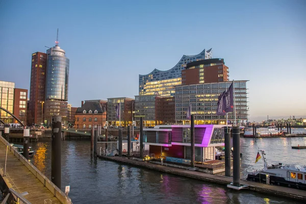 Alman şehri modern mimarisi, seyahat konsepti