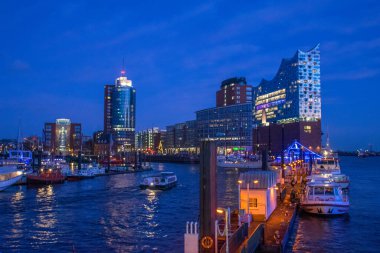 Alman şehri modern mimari aydınlatma, seyahat konsepti