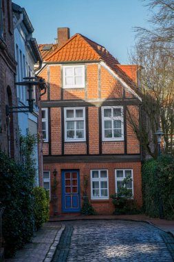Alman kasabasının geleneksel gündüz mimarisi, seyahat konsepti 