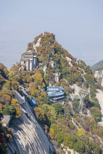 Kina Okt 2019 Taoistiskt Antikt Tempel Toppen Berget Huashan Topp — Stockfoto
