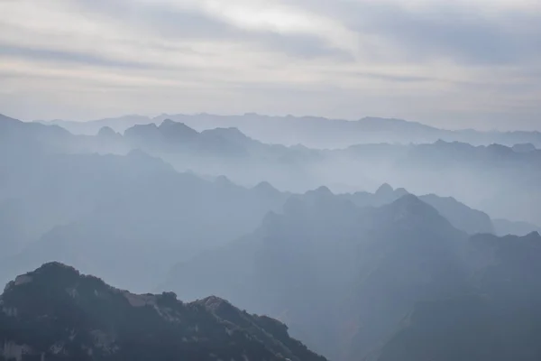 Hermosa Vista Aérea Del Paisaje Colina Piedra Montaña Huashan Valle — Foto de Stock