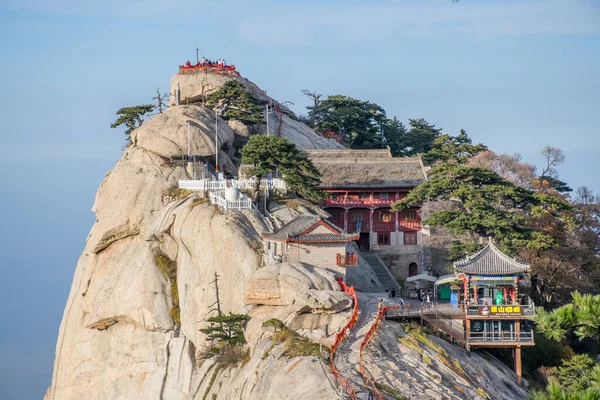 Kina Okt 2019 Taoistiskt Antikt Tempel Toppen Berget Huashan Topp — Stockfoto