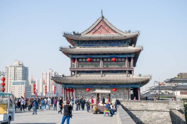 Xian, Çin - Ekim 2019: Xian Şehir Duvarı Günü turu Shaanxi Bölgesi.