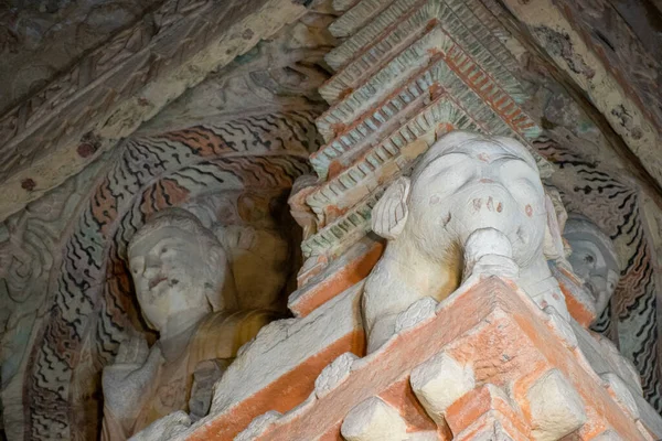 Fechar Estátua Buda Dentro Templo Conceito Religião Tibete — Fotografia de Stock