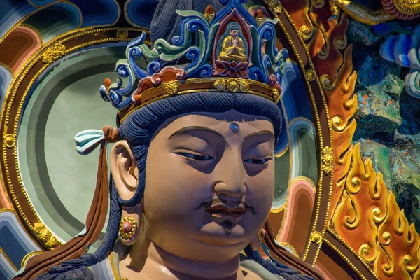 Wewnątrz Tradycyjnej Świątyni Buddyjskiej Koncepcja Podróży — Zdjęcie stockowe