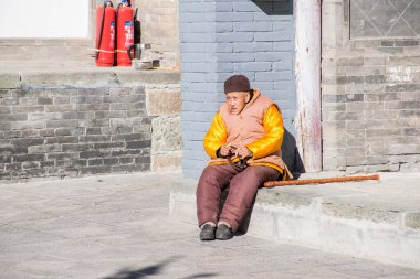 Keşiş geleneksel Budist tapınağında, seyahat konsepti 