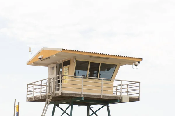 Sydney, Australia 2020-02-15 Surf life saving tower with the sign Beach closed at Wanda Beach, NSW