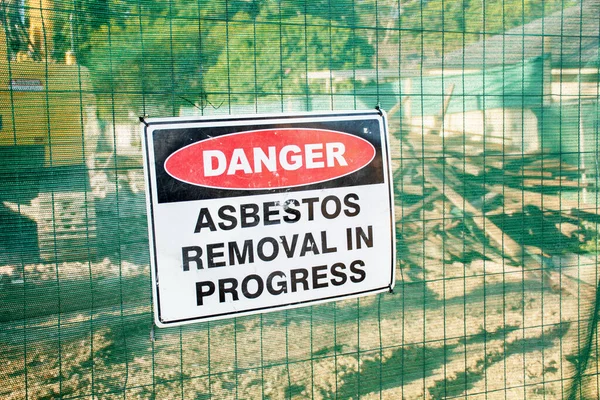 Warning Sign Danger Asbestos Fence Construction Site Old House Demolishing — Stock Photo, Image