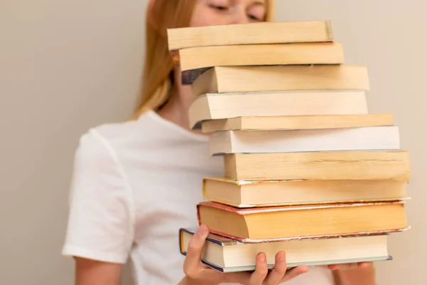 Teenage Girl Hiding Big Pile Books Student Life Back School — Stock Photo, Image