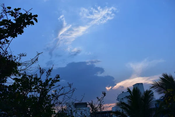 Blå Himmel Med Vita Moln Natur Bakgrund — Stockfoto