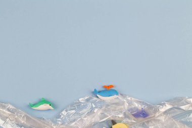 Plastik kirliliği, çevre kirliliği ve ekoloji sorunu kavramı.