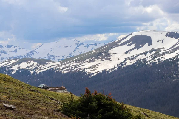 Colorado dağının karlı zirveleri 2019 yazını kaplamıştı.