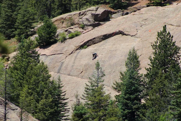 Helen düşüyor Colorado 'lu Kaya tırmanışı 