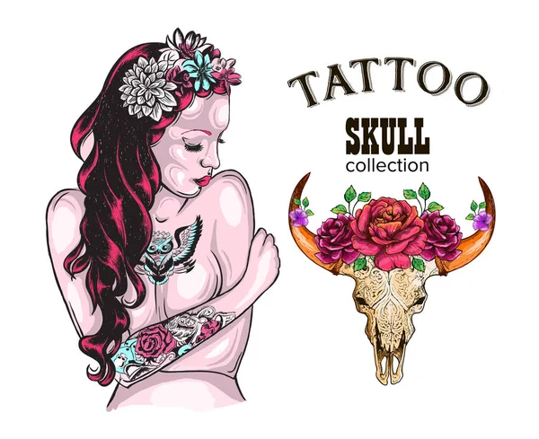 Loja de Design de Tatuagem Flor Tatuado Senhora, Crânio de uma vaca com chifres, decorado com flores —  Vetores de Stock