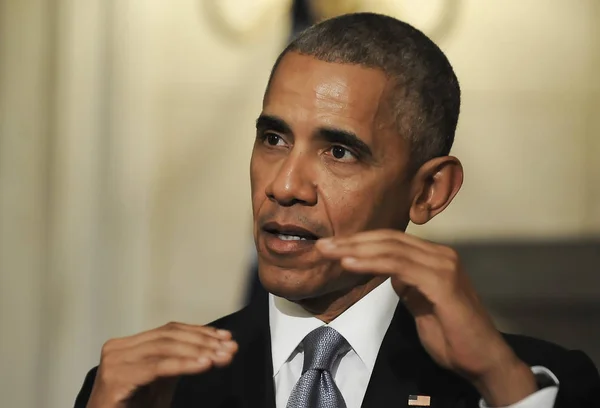 Il presidente Barack Obama interviene durante una conferenza stampa congiunta arguzia — Foto Stock