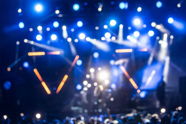 Defocused underhållning konsert belysning på scenen, bokeh — Stockfoto