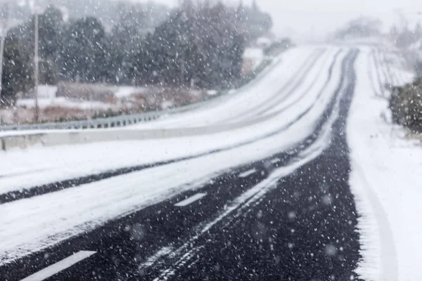 Heavy Snow on the national road Thessaloniki to Halkidiki — Stock Photo, Image