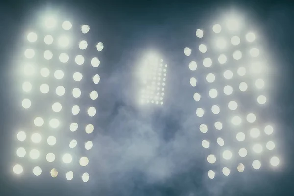 Luzes de estádio e fumaça — Fotografia de Stock
