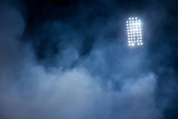 Stadium osvětlení a kouř — Stock fotografie
