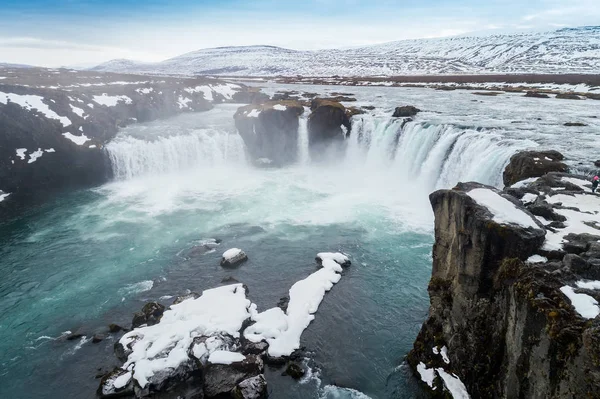 섬 북쪽의 유명한 Godafoss 폭포 — 스톡 사진