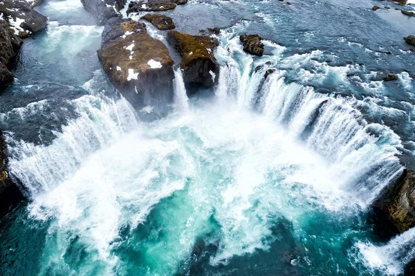 Famosa cascada Godafoss, al norte de la isla — Foto de Stock
