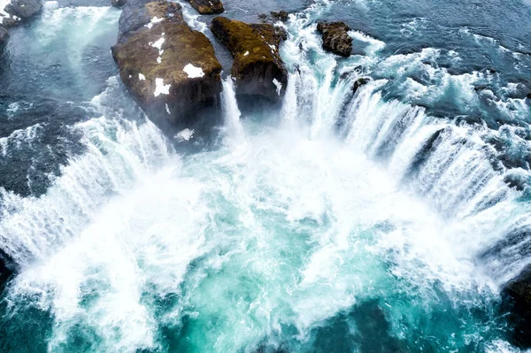 島の北部の有名な Godafoss 滝 — ストック写真