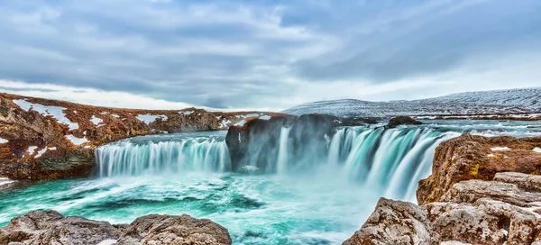 Godafoss є одним з найкрасивіших водоспадів на в Ісландії — стокове фото