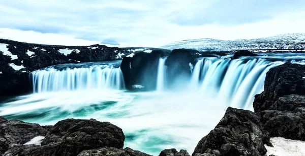 Godafoss es una de las cascadas más bellas de Islandia — Foto de Stock